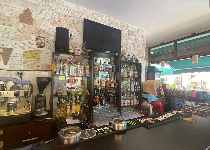 Bratanov Kasandra Sluneční pobřeží