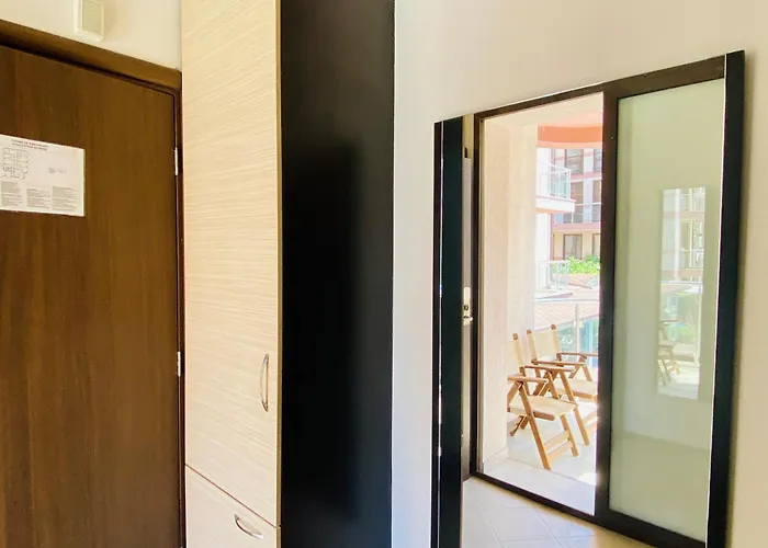 Bratanov Kasandra Daire Sunny Beach